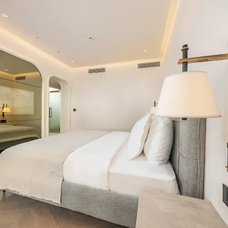 Yacht Classic - Boutique Class Hotel 4*